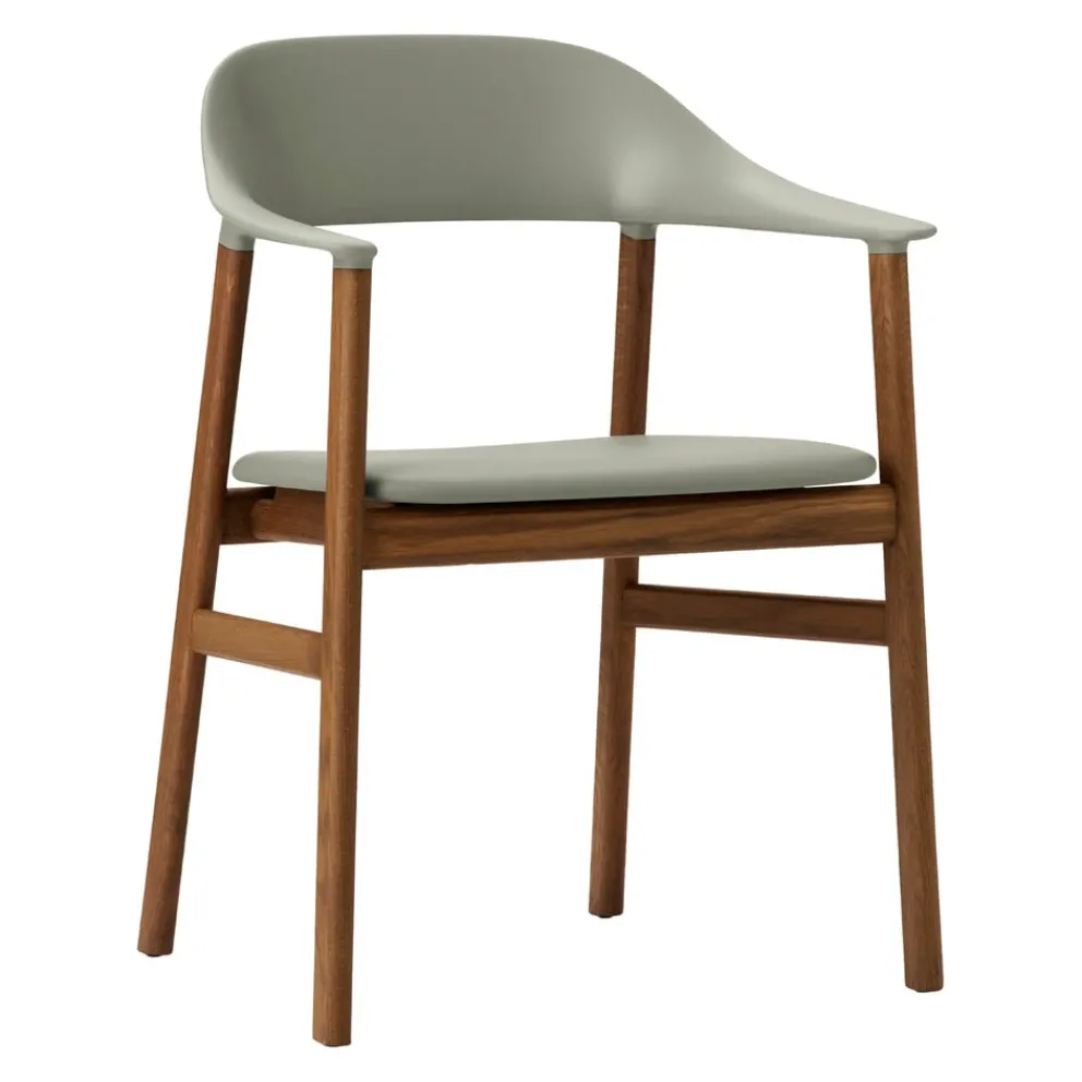 Normann Copenhagen Armlehnstuhl Herit blassgrün, eichefarbig