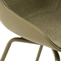 Normann Copenhagen Armlehnstuhl Hyg oliv