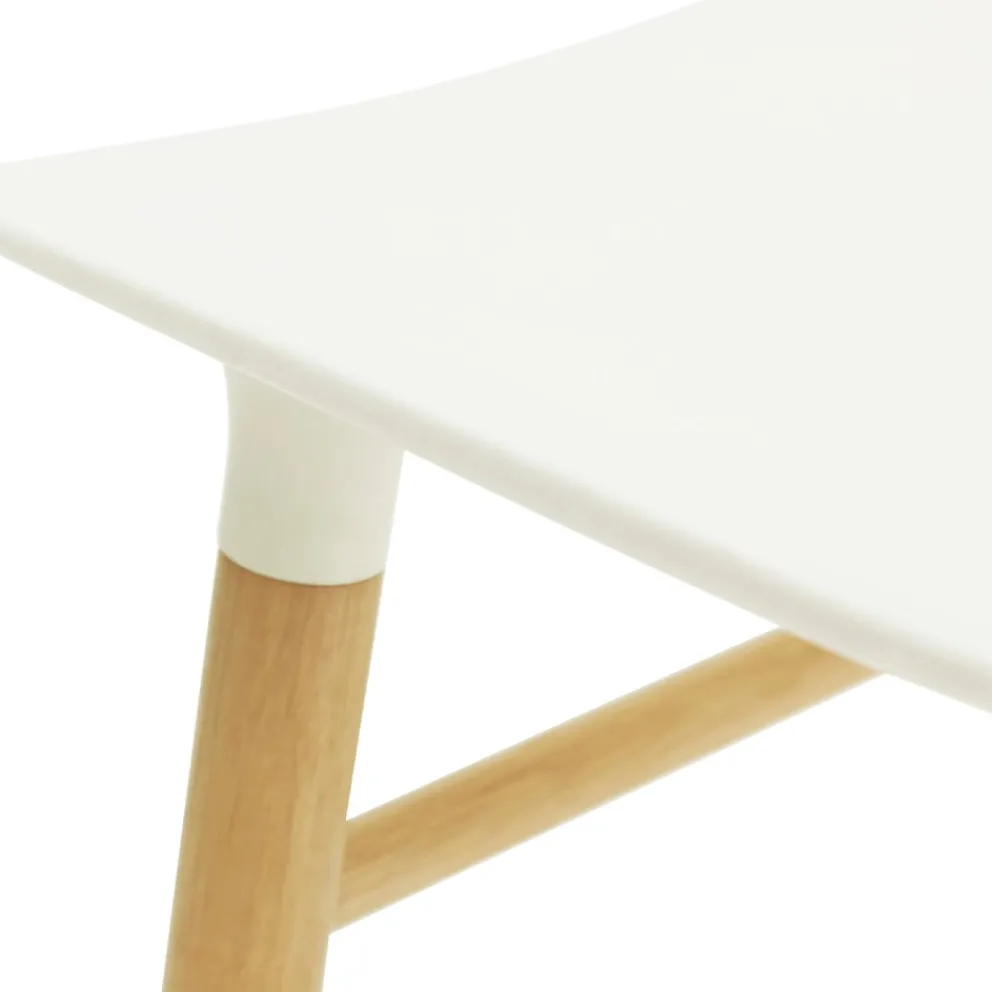 Normann Copenhagen Barhocker Form eichefarbig, weiss Hot
