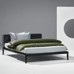 atelier pfister Bett Floos schwarz New
