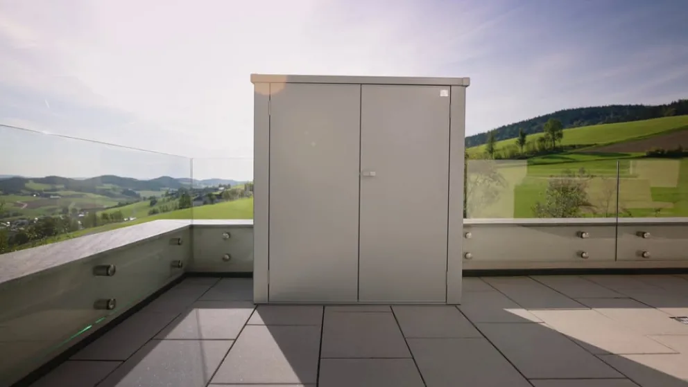 Biohort Gartenschrank Romeo M High silber