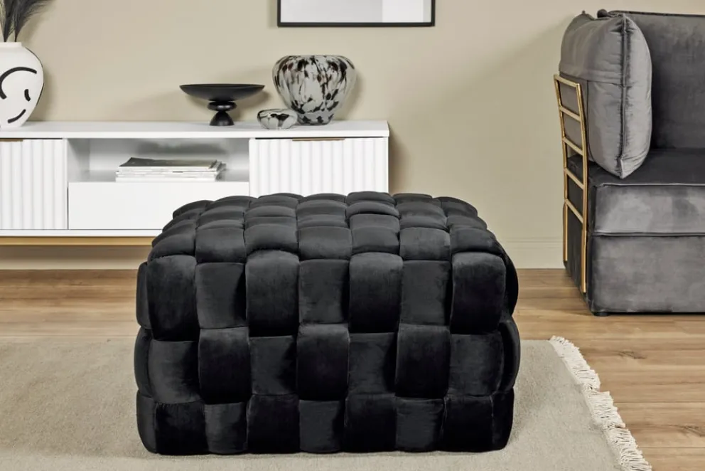 Novel Hocker Art M Outlet
