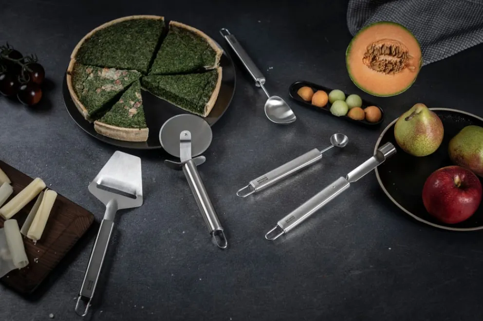 Kuhn Rikon Pizzaschneider Essential silber