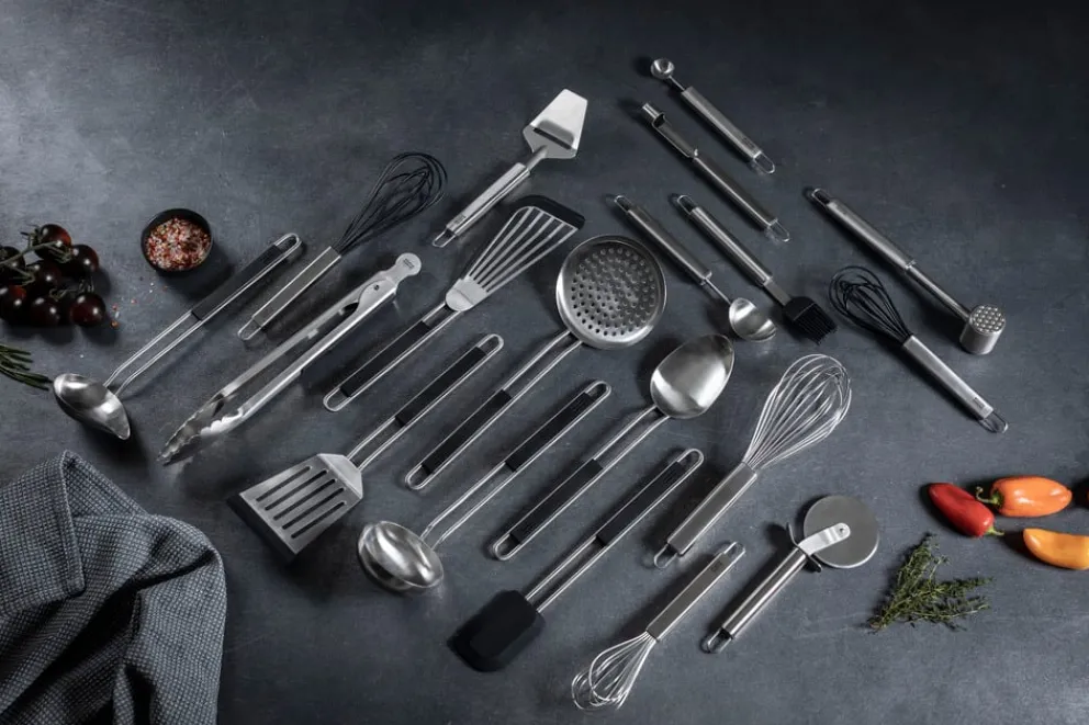 Kuhn Rikon Pizzaschneider Essential silber