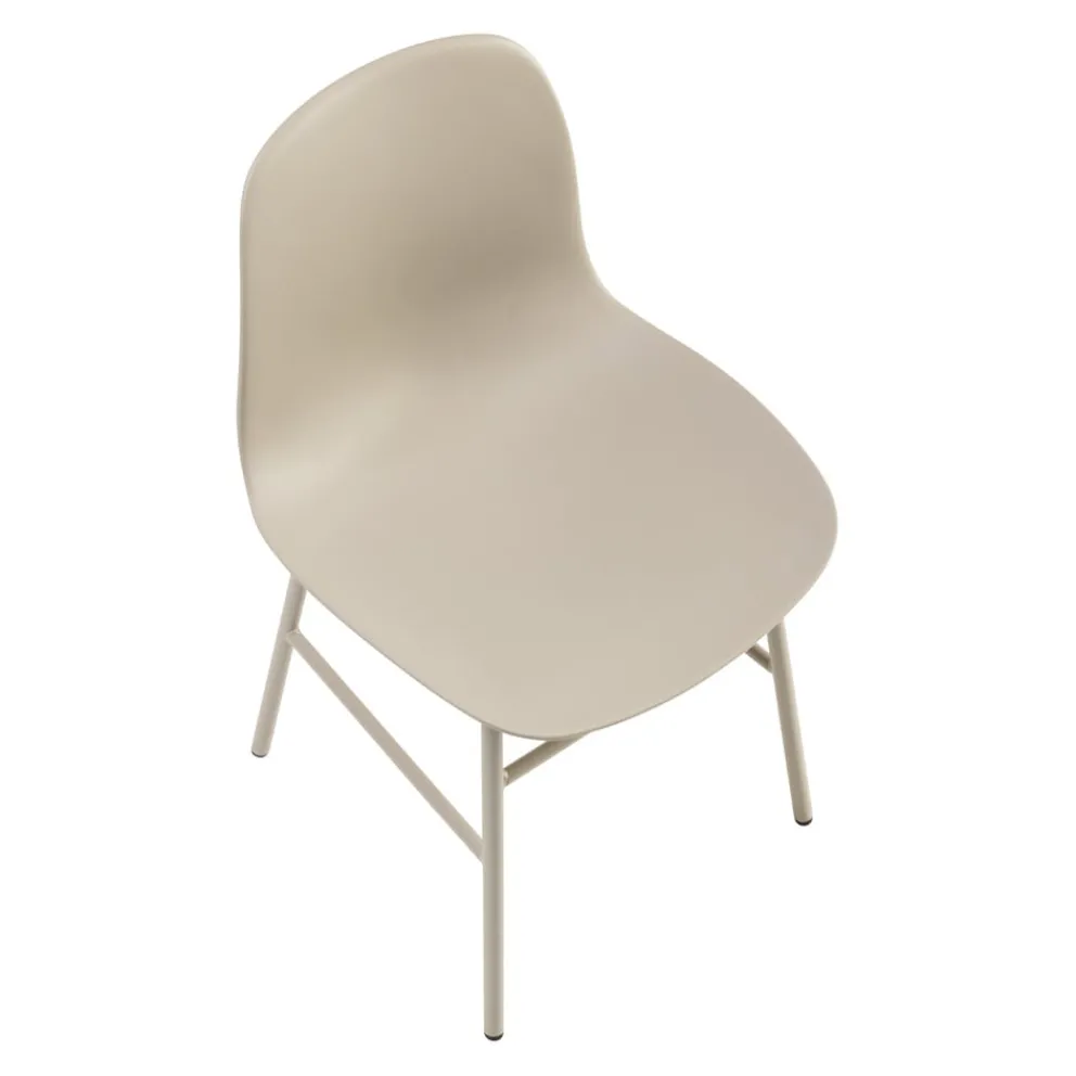 Normann Copenhagen Stuhl Form seidengrau Hot