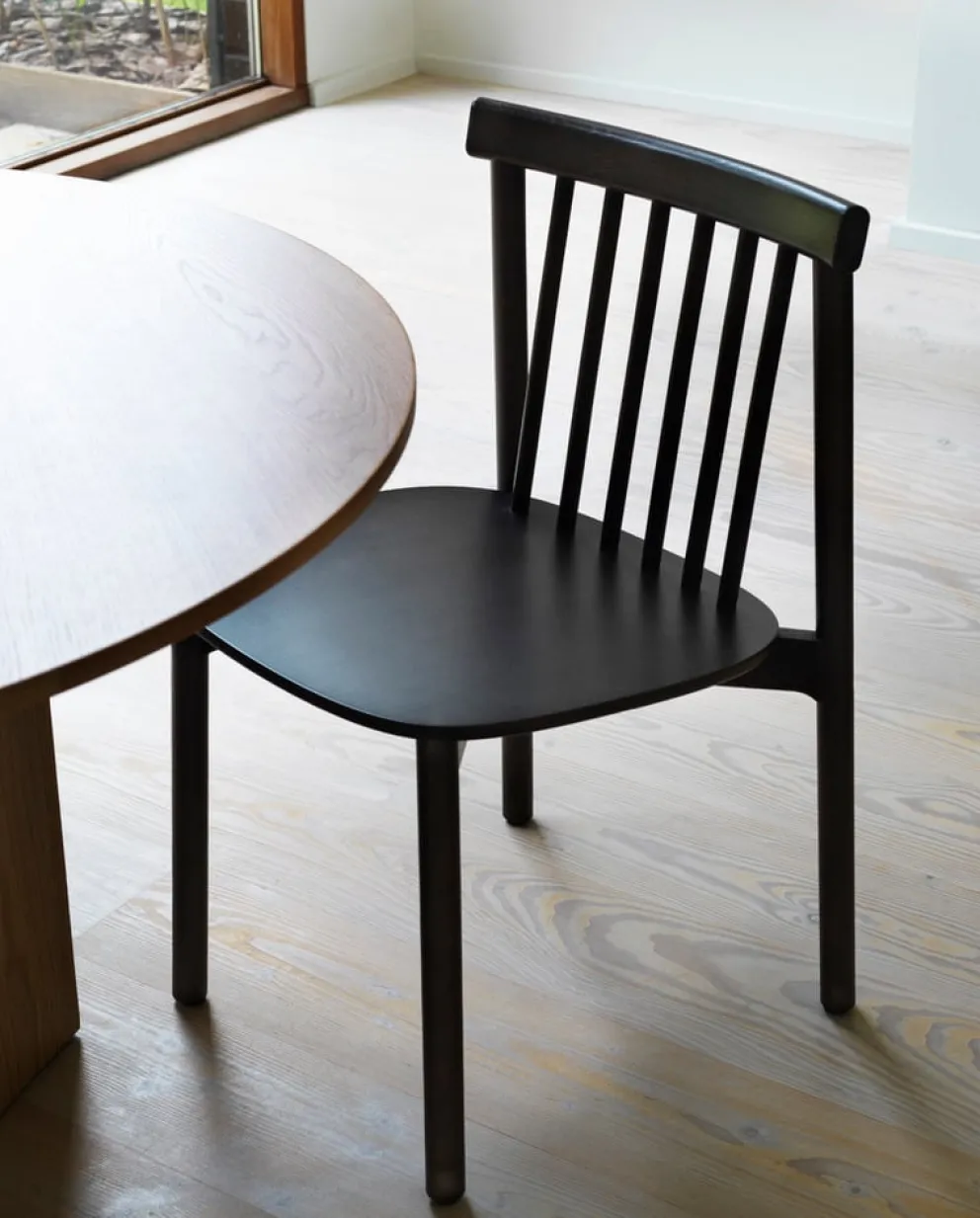 Normann Copenhagen Stuhl Pind braun Hot